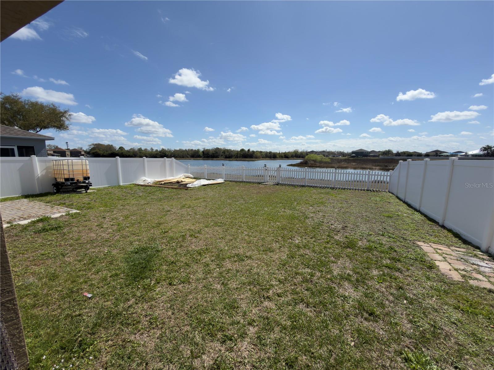 8103 TAR HOLLOW DR — photo 19