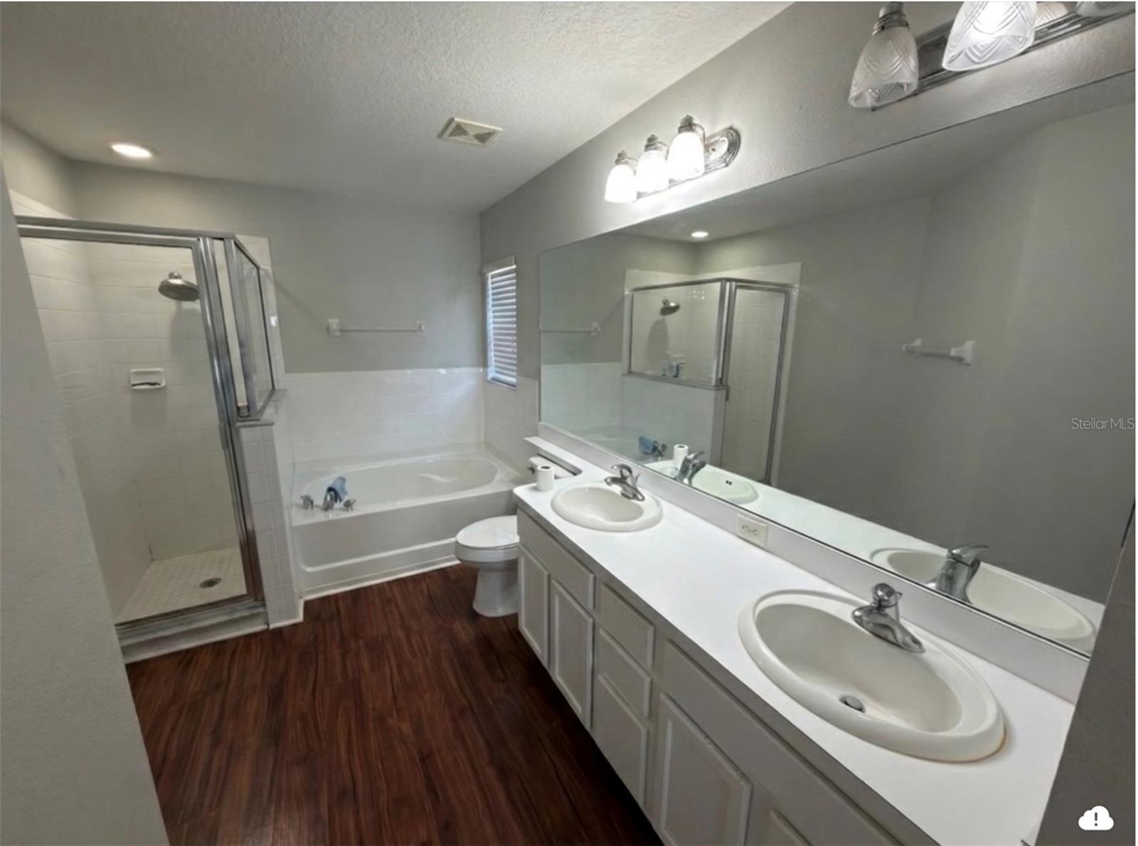 8103 TAR HOLLOW DR — photo 8