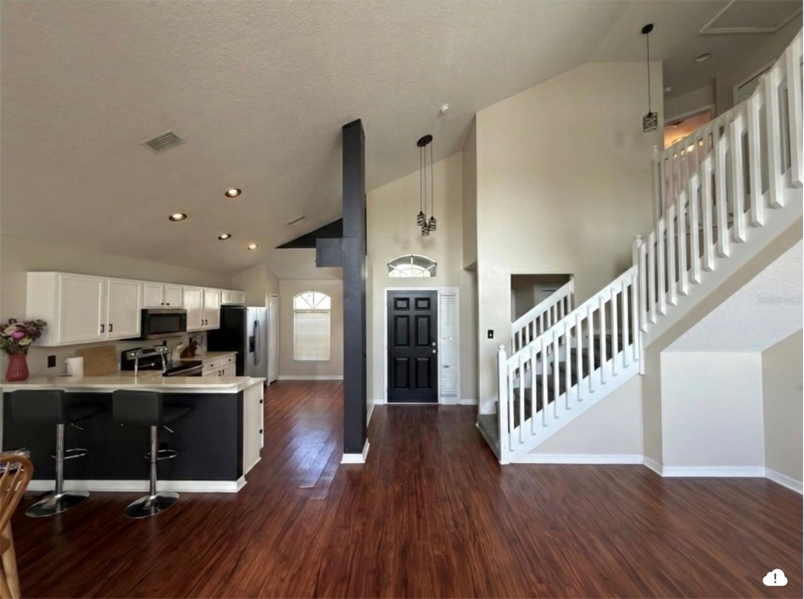 8103 TAR HOLLOW DR — photo 4