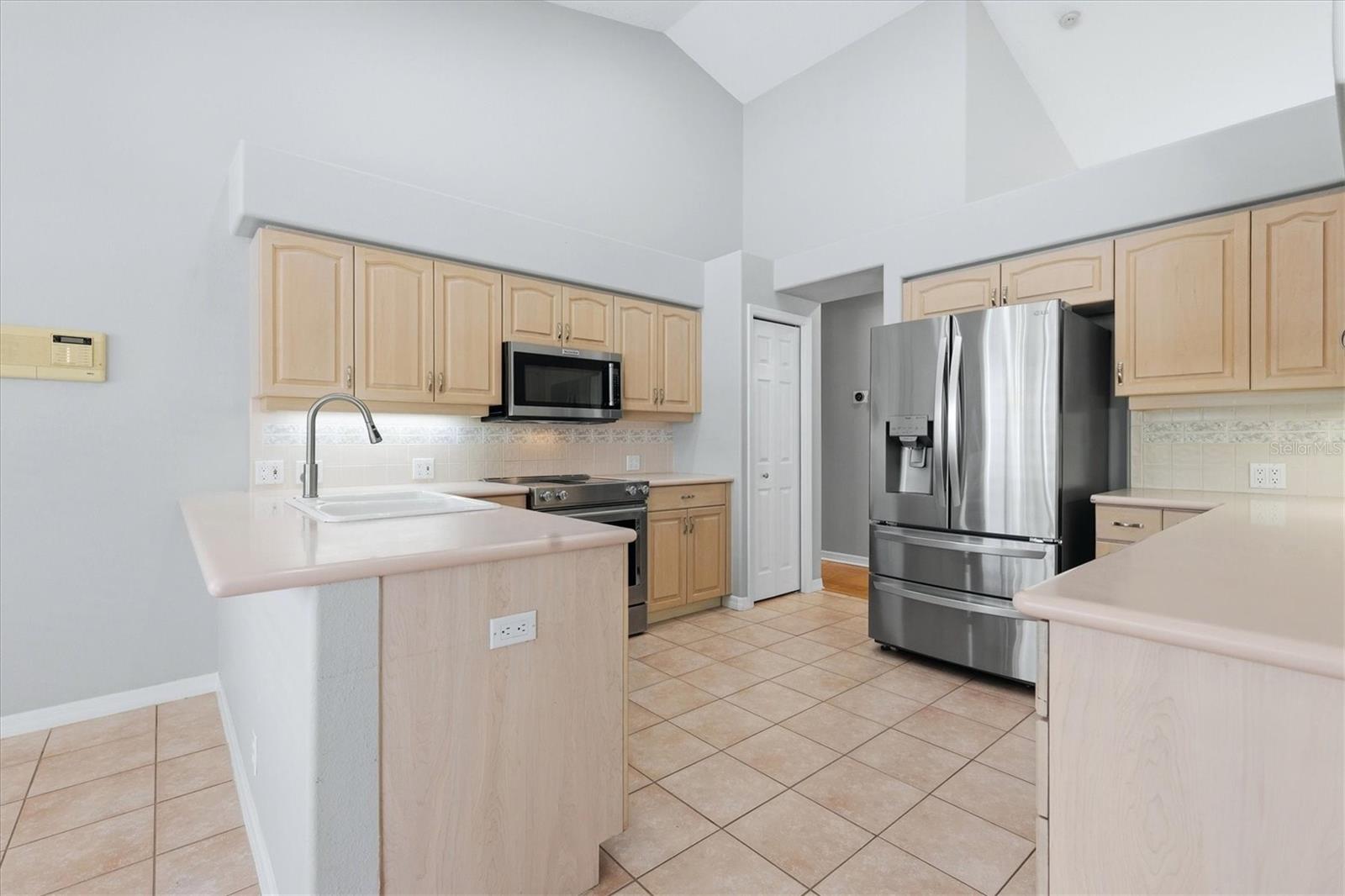 8404 MISTY MORNING CT — photo 19