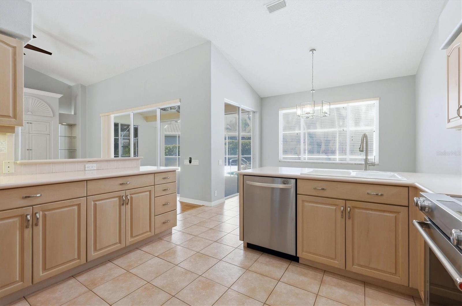 8404 MISTY MORNING CT — photo 22