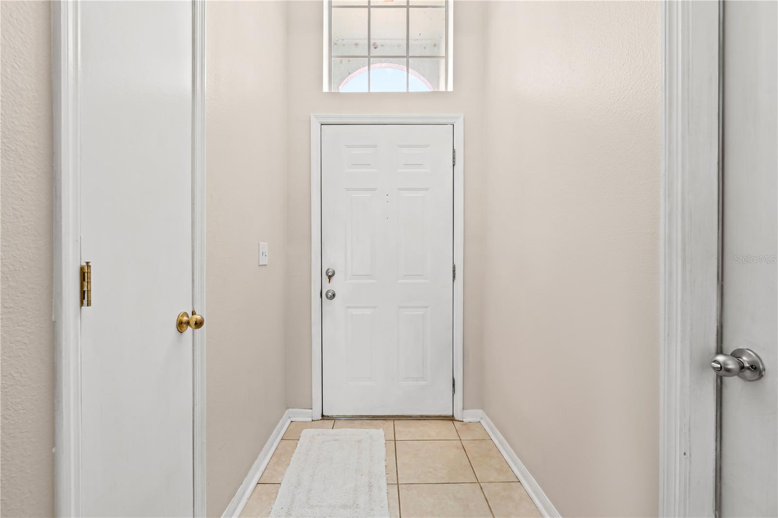 218 LOOKOUT DR — photo 5