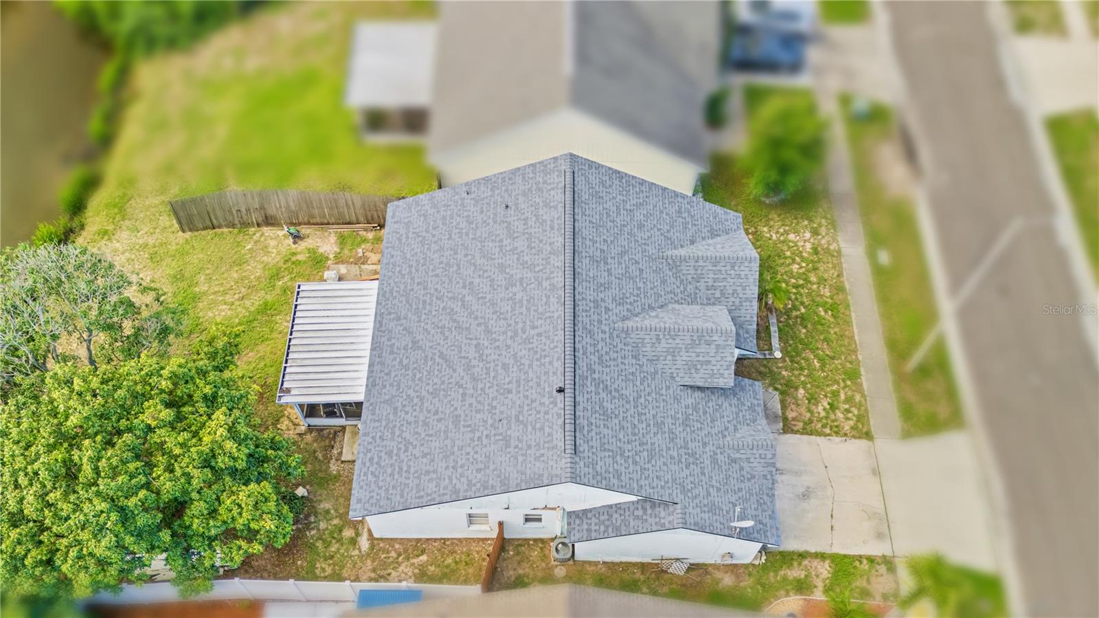 218 LOOKOUT DR — photo 36