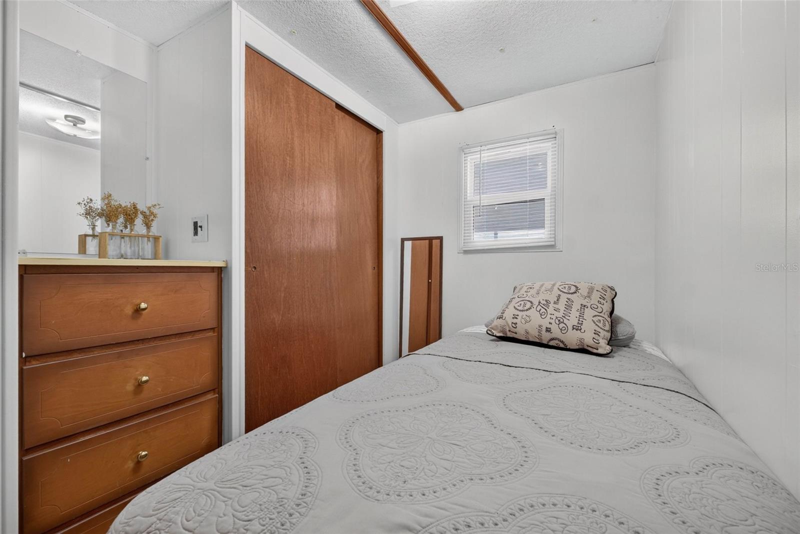 39053 OLA AVE — photo 22
