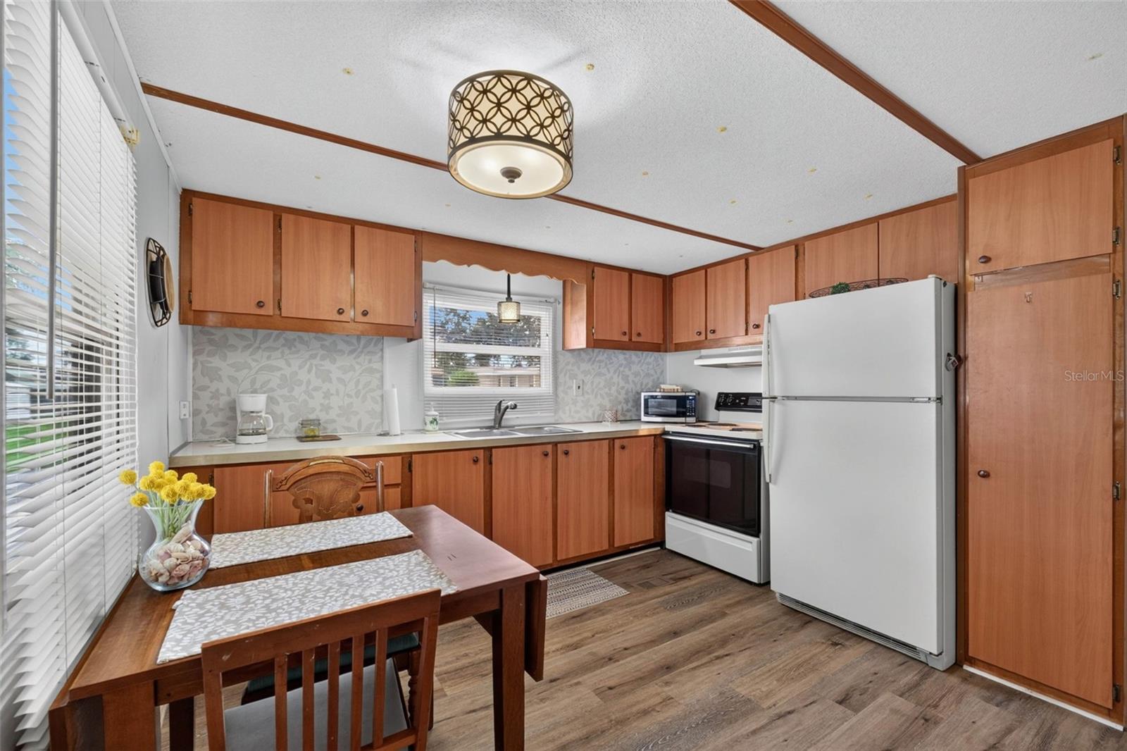 39053 OLA AVE — photo 16