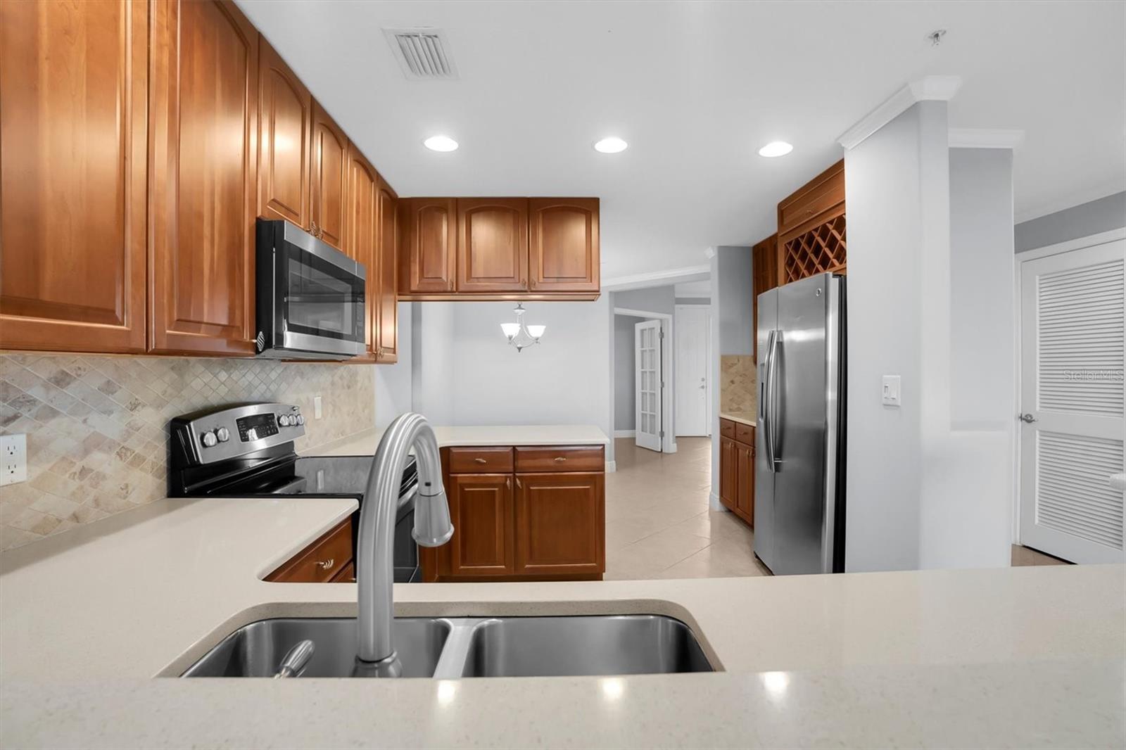 7040 KEY HAVEN RD #605 — photo 7