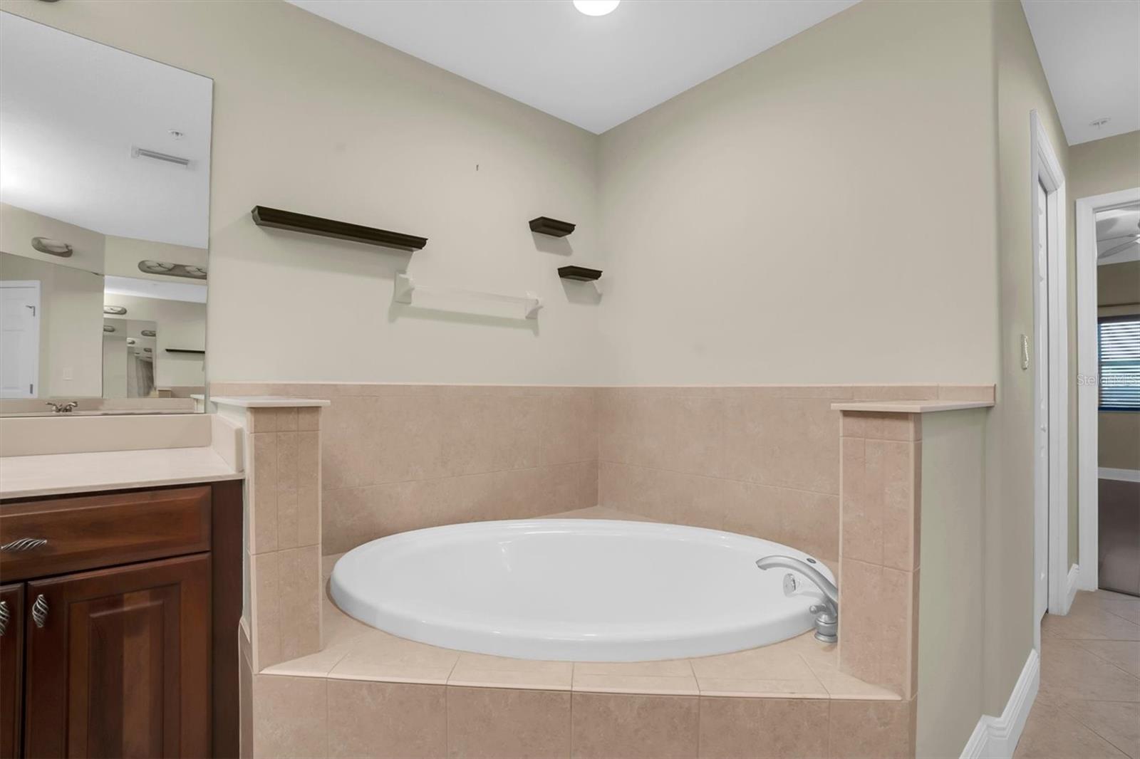 7040 KEY HAVEN RD #605 — photo 30