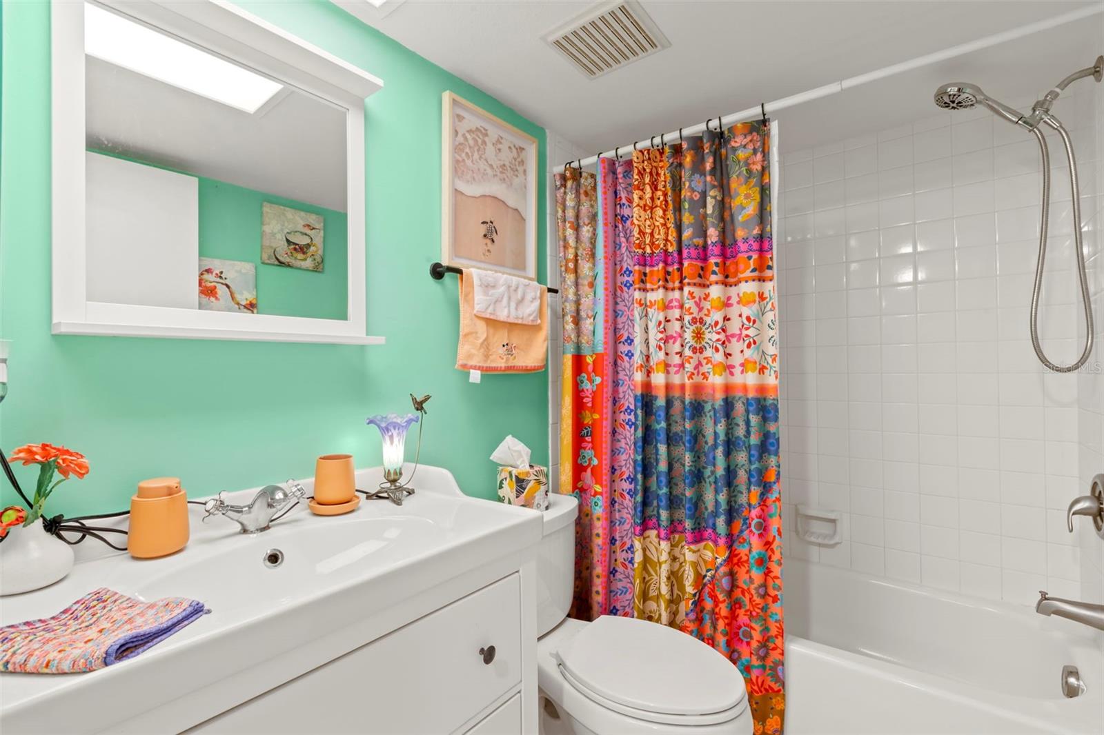 128 NANCY DR — photo 28