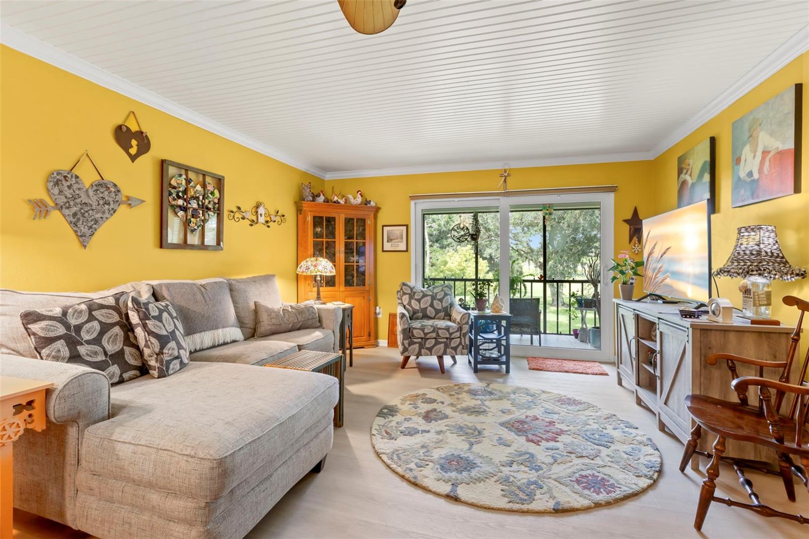 128 NANCY DR — photo 8