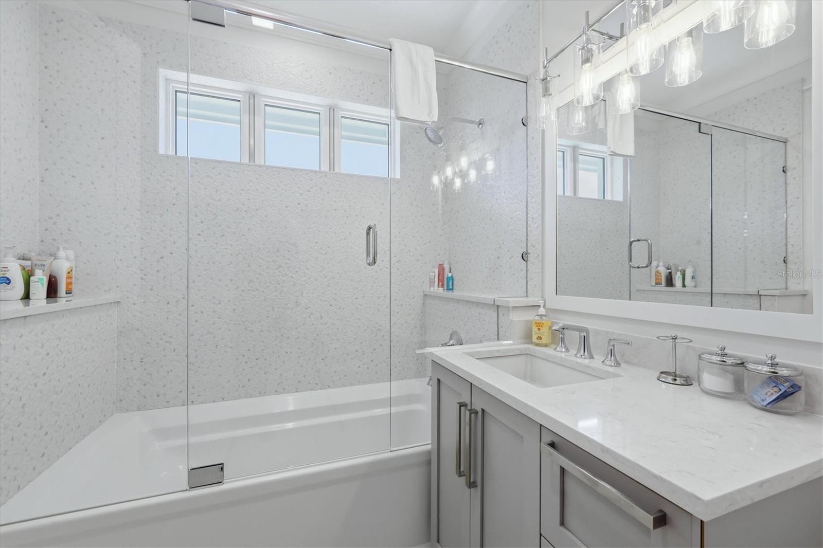 3913 ROBERTS POINT RD — photo 14