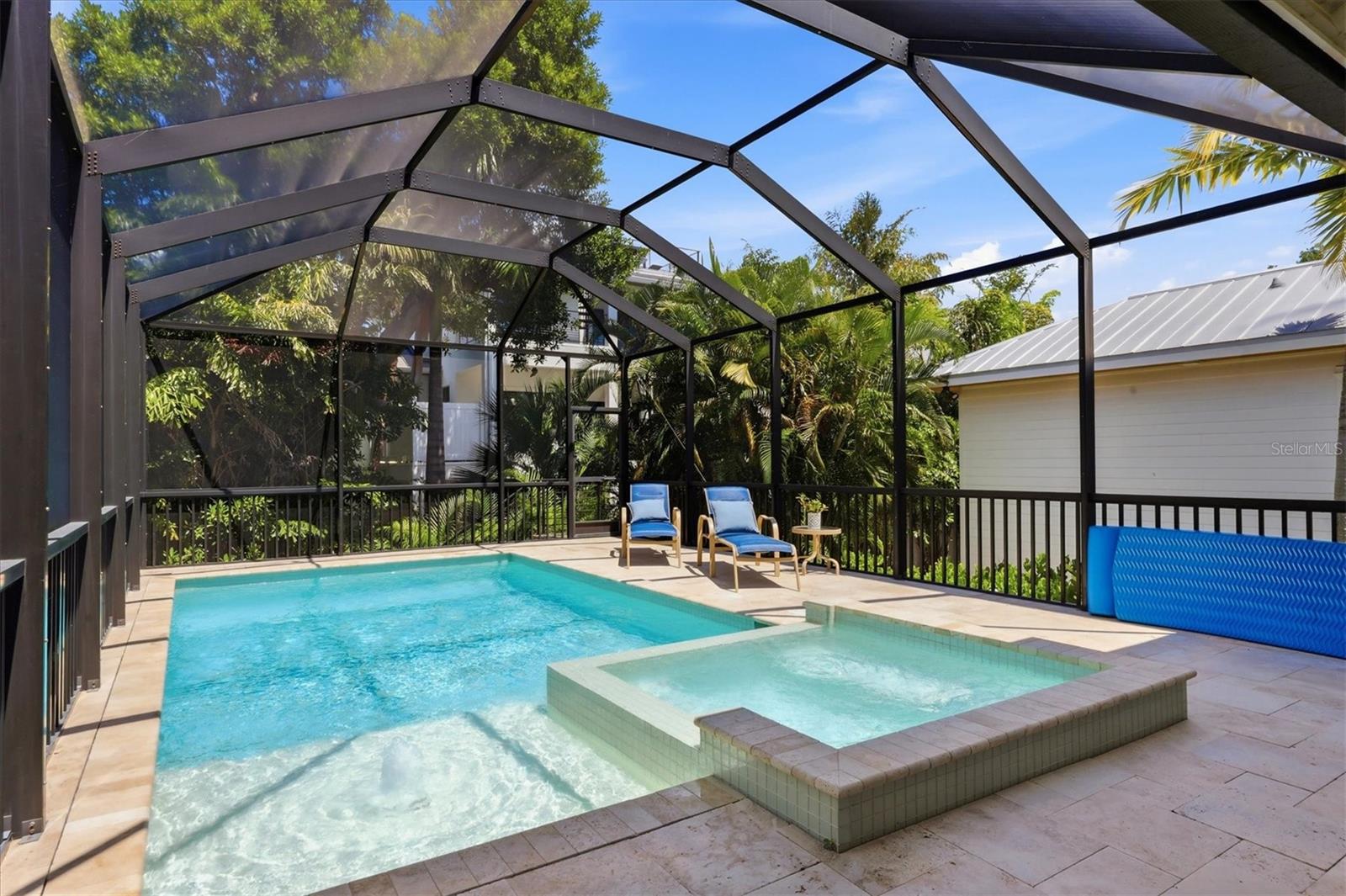 3913 ROBERTS POINT RD — photo 17