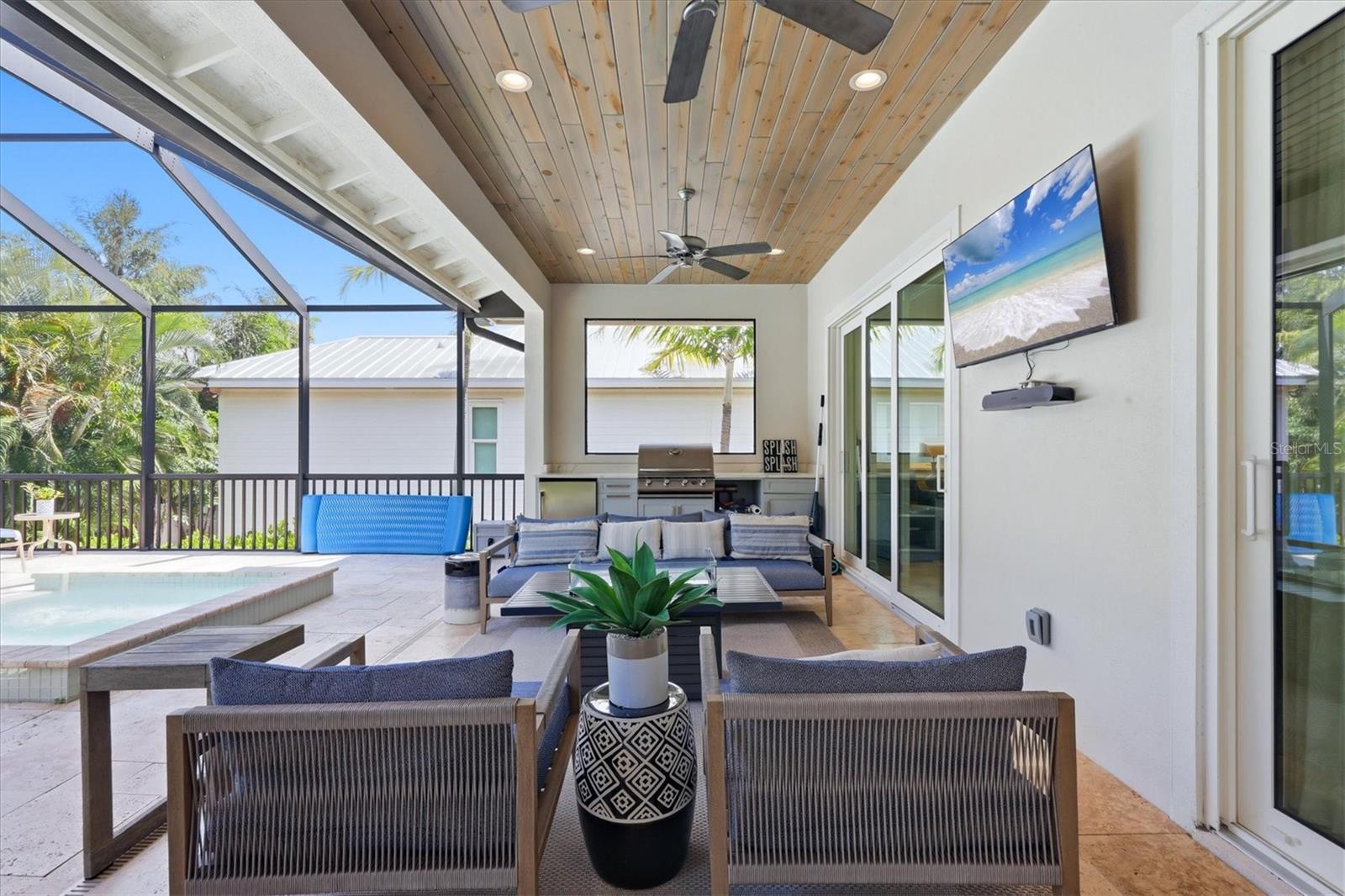 3913 ROBERTS POINT RD — photo 16