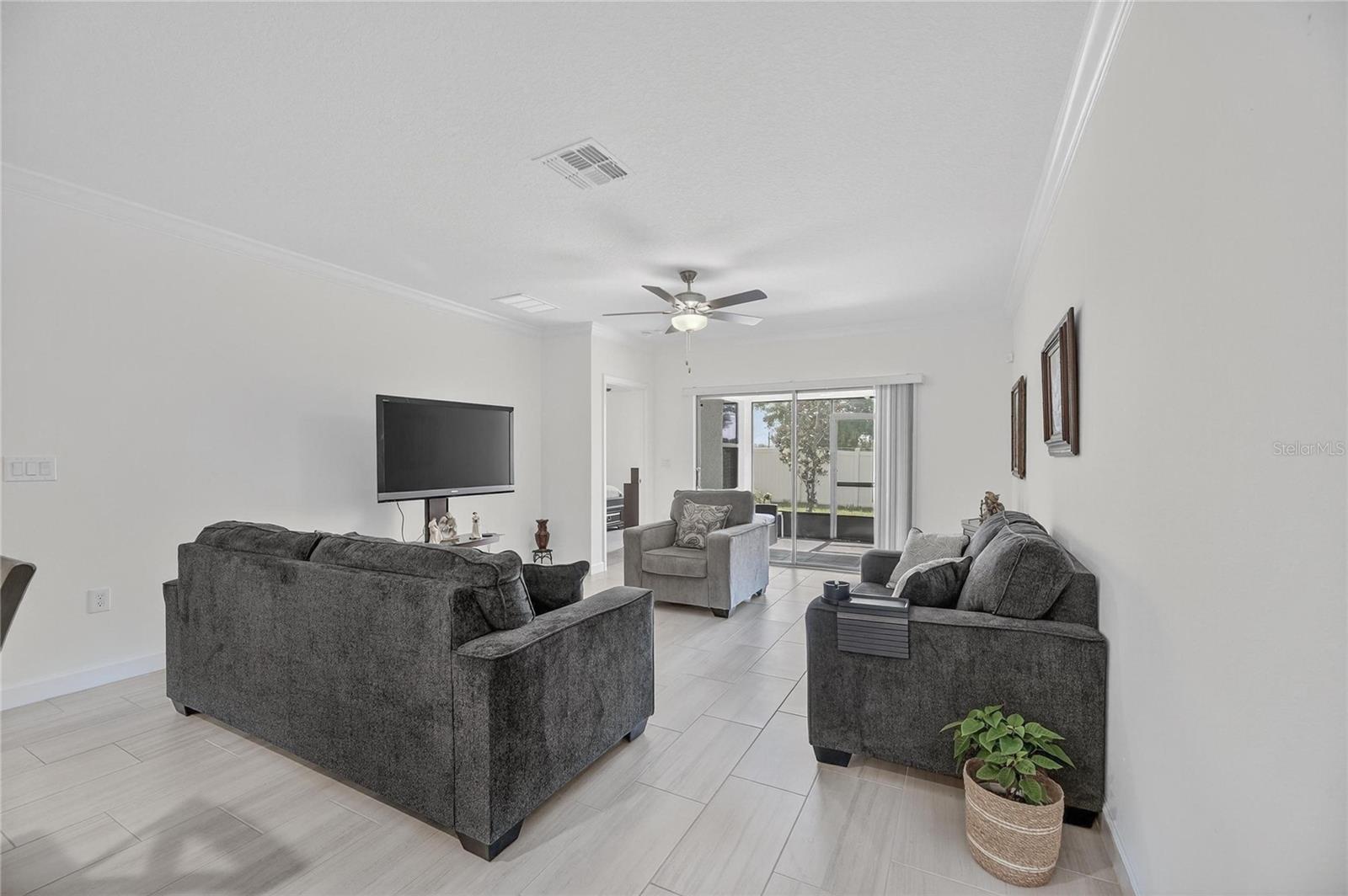 17334 HOLLY WELL AVE — photo 37