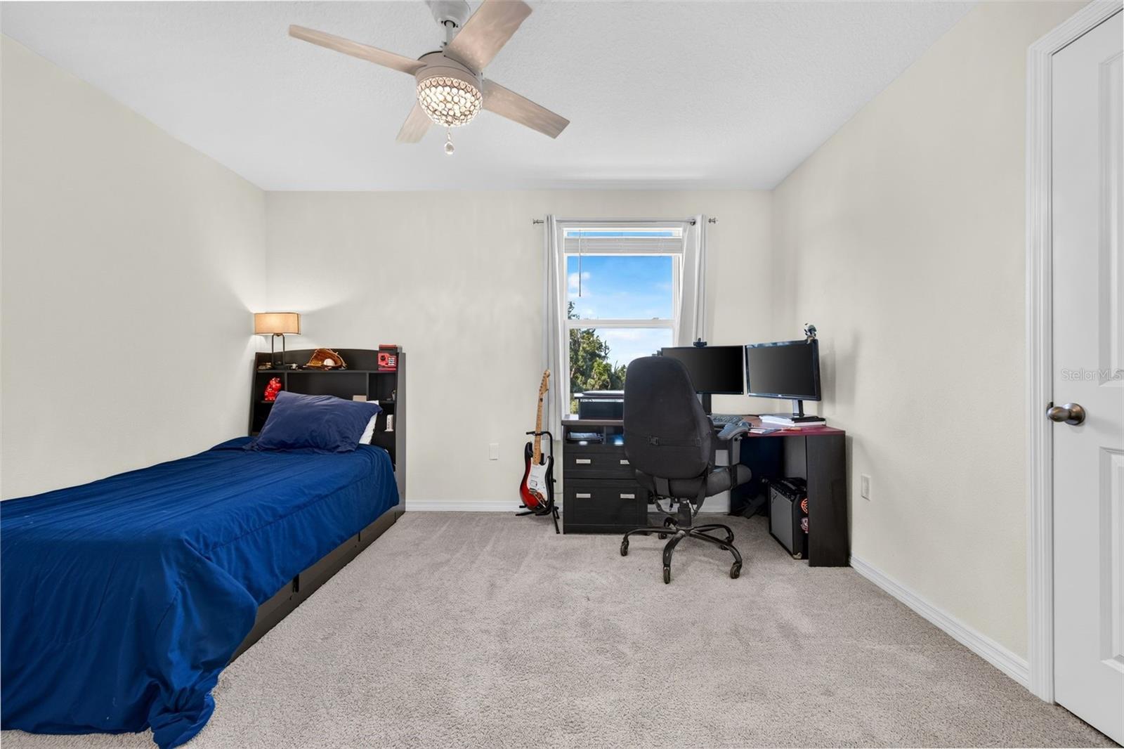 10137 CHARLOTTE DR — photo 36