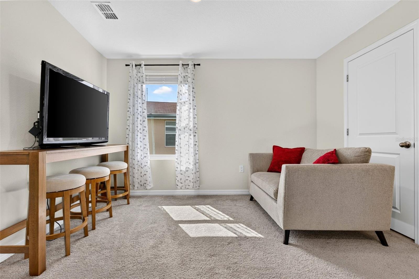 10137 CHARLOTTE DR — photo 33