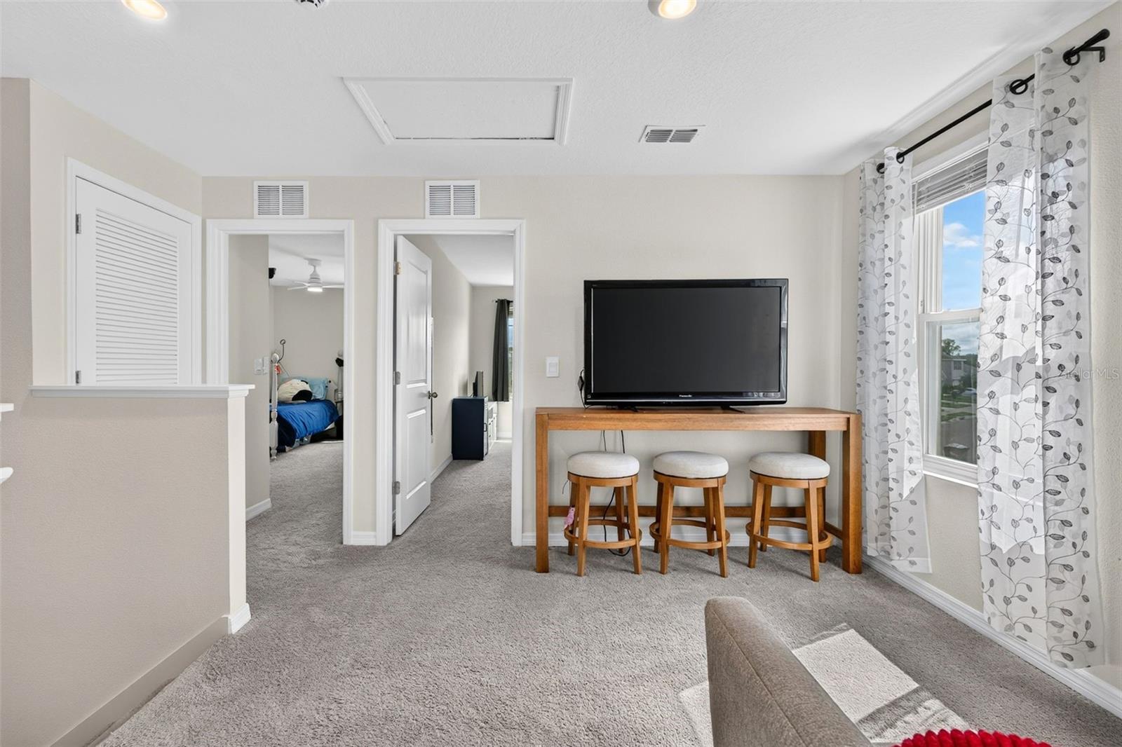 10137 CHARLOTTE DR — photo 34