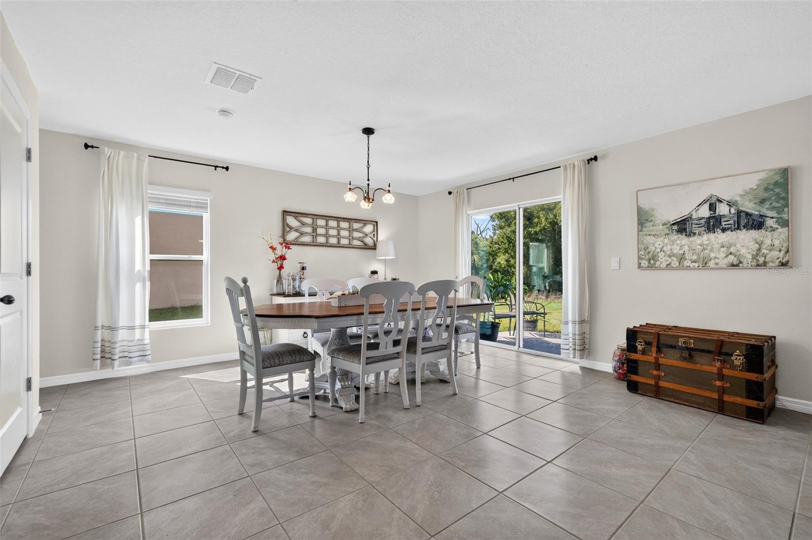 10137 CHARLOTTE DR — photo 15