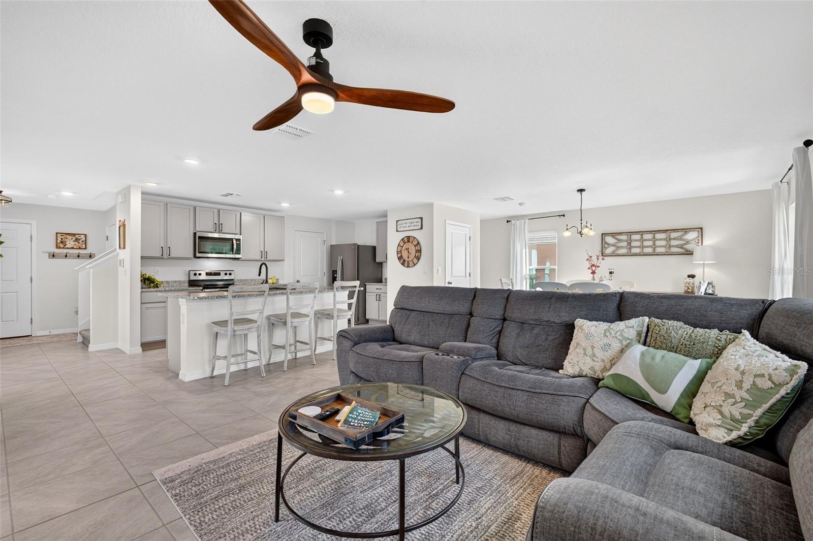 10137 CHARLOTTE DR — photo 18