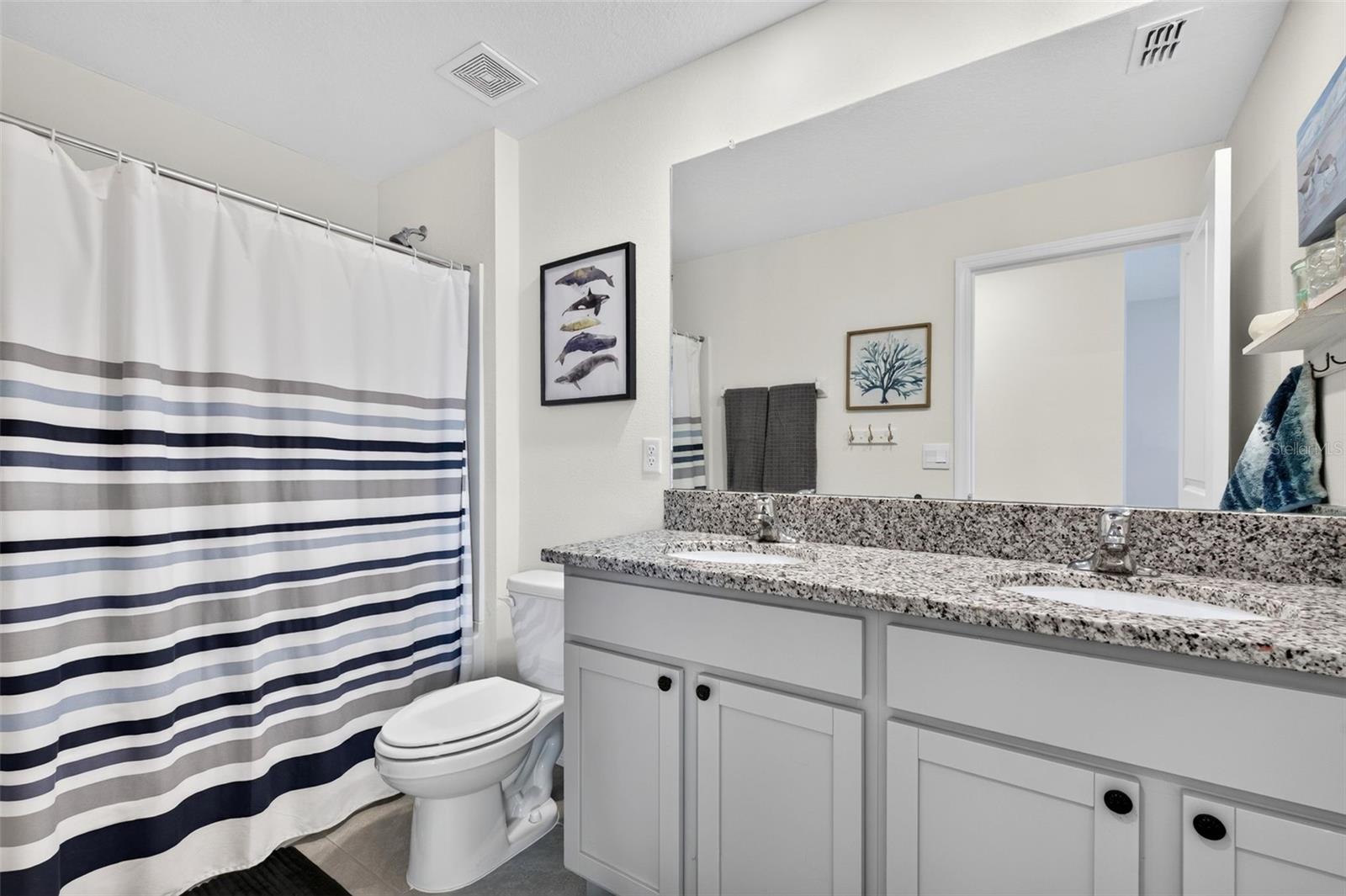 10137 CHARLOTTE DR — photo 32