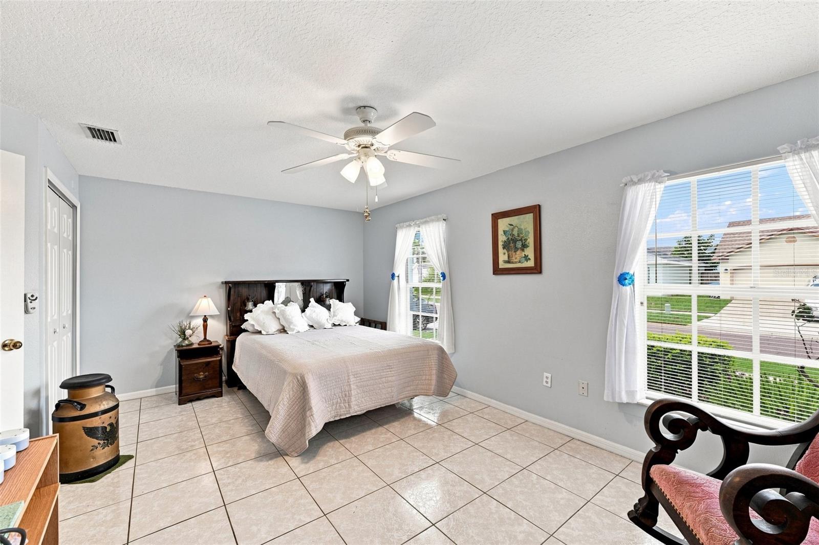 216 LOOKOUT DR — photo 24