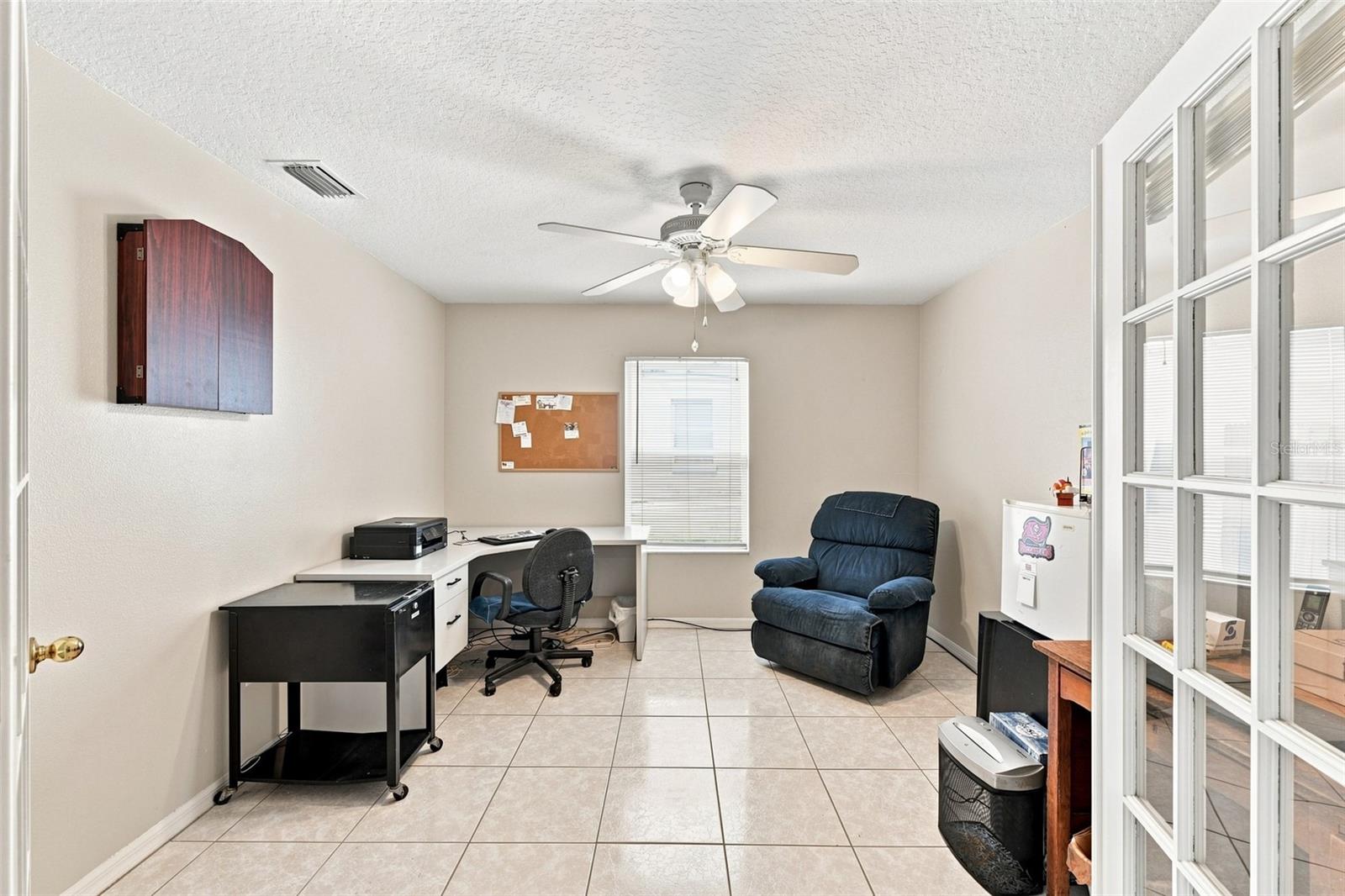 216 LOOKOUT DR — photo 22