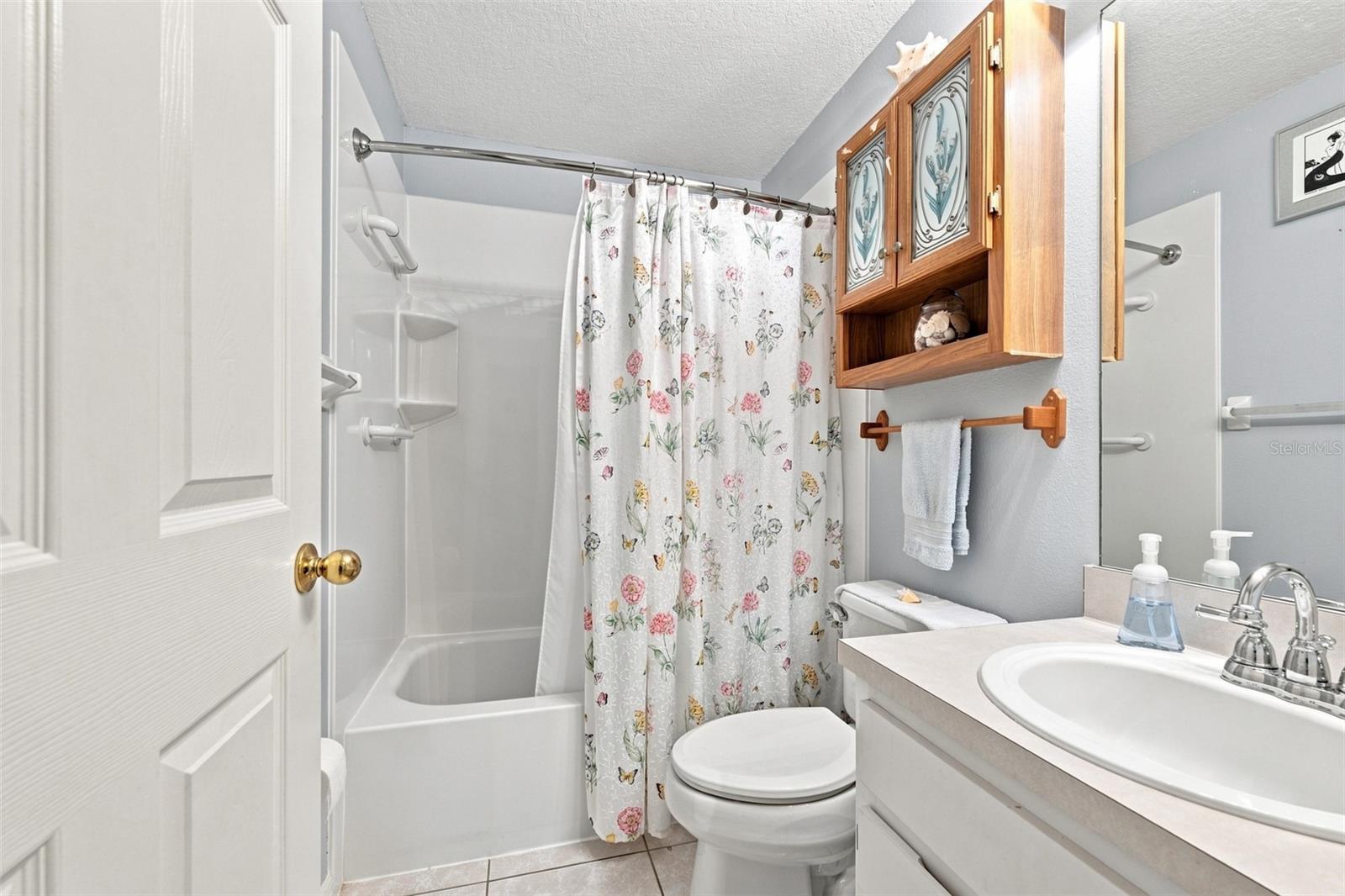 216 LOOKOUT DR — photo 28