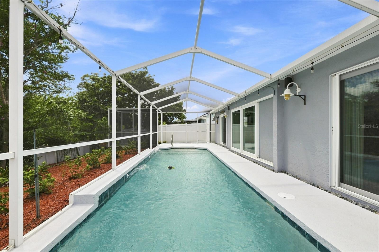 216 LOOKOUT DR — photo 30