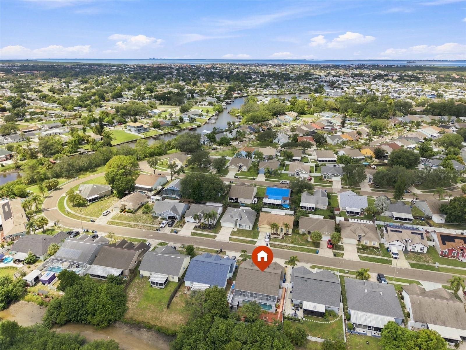 216 LOOKOUT DR — photo 38