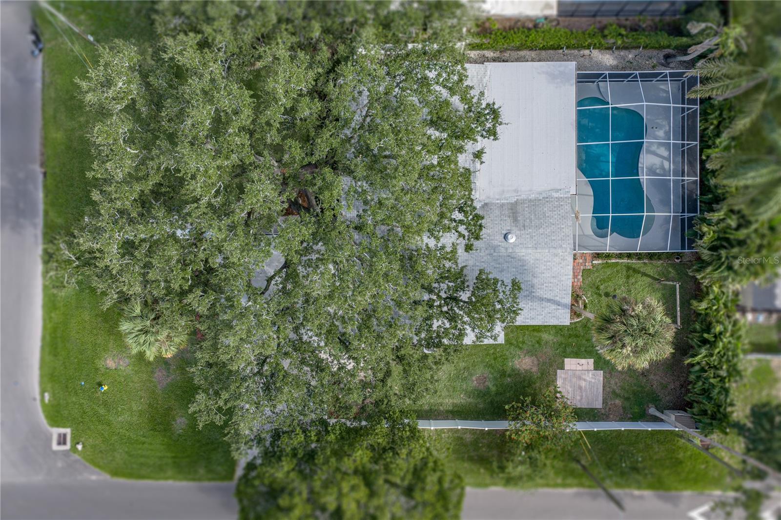214 S TREASURE DR — photo 68
