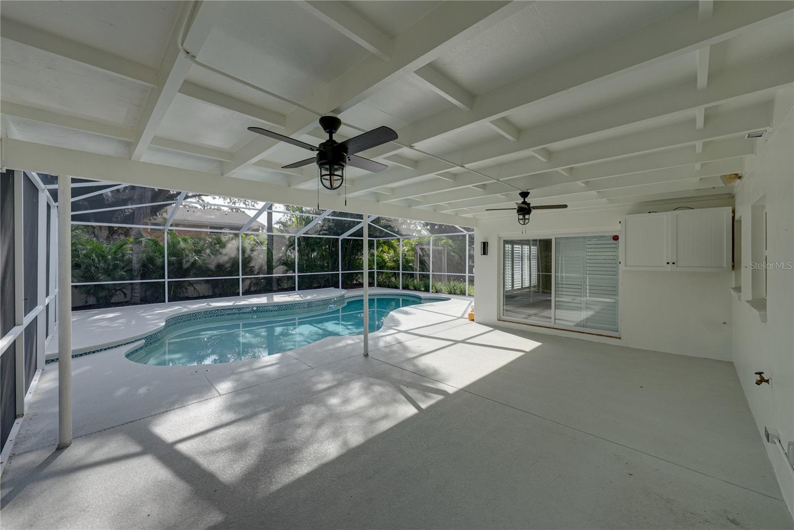 214 S TREASURE DR — photo 56