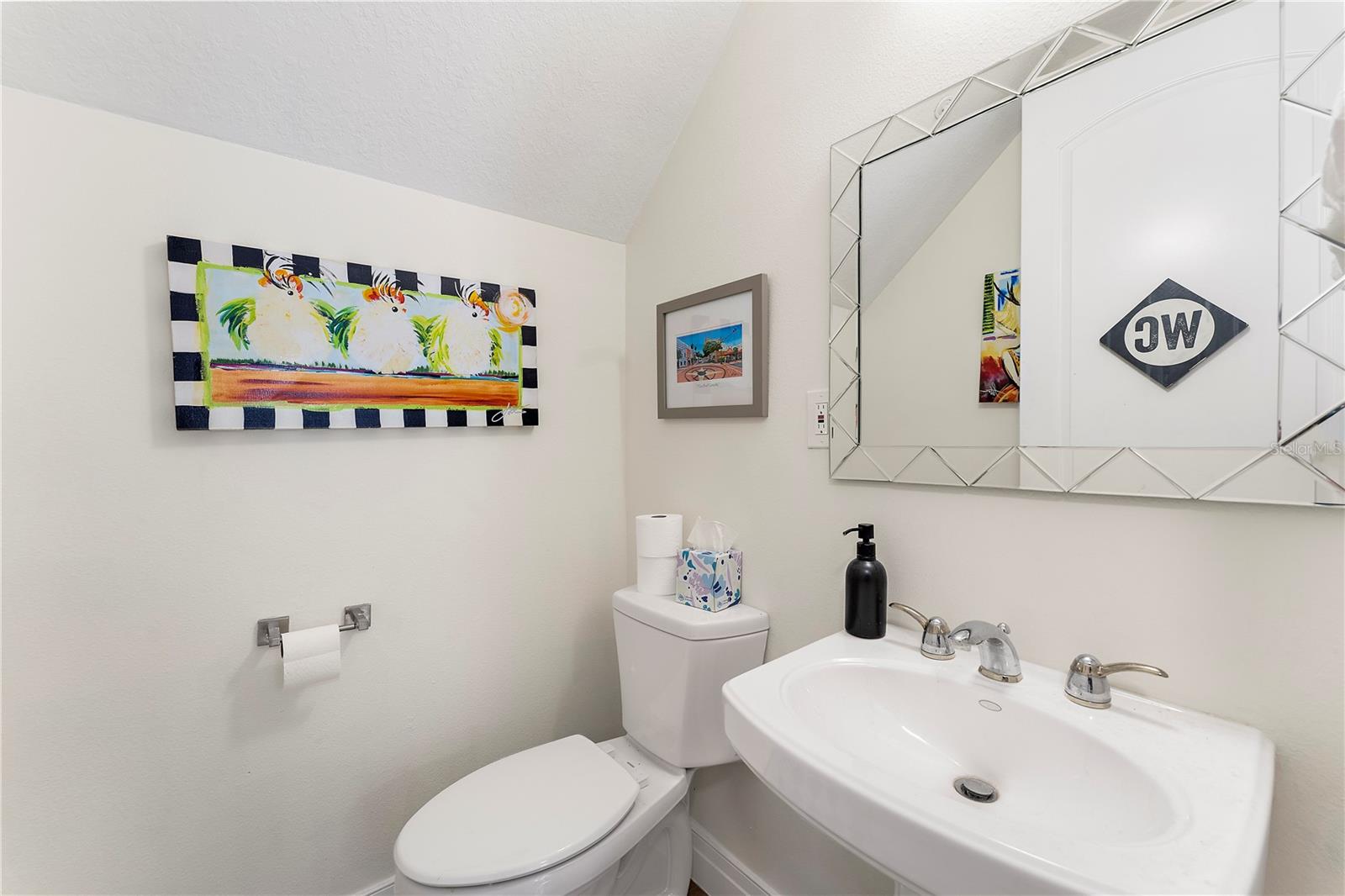 235 COCOANUT AVE #101A — photo 16
