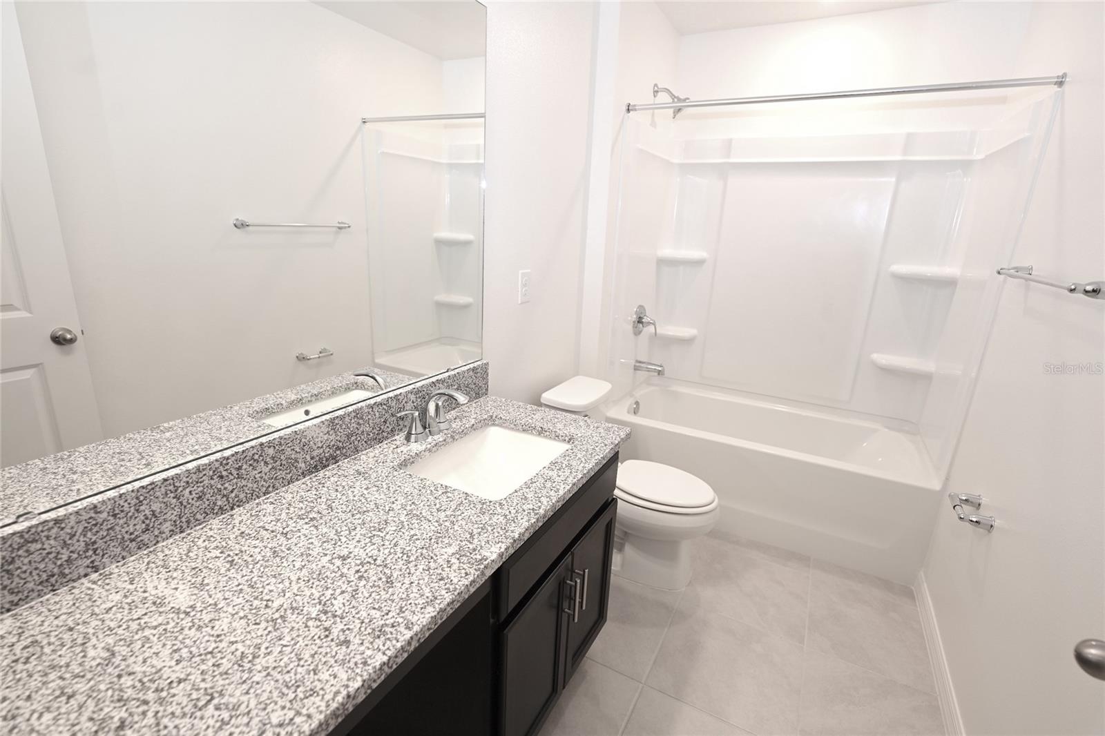 9532 SANDY BLUFFS CIRCLE — photo 18
