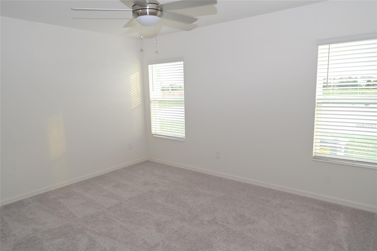9532 SANDY BLUFFS CIRCLE — photo 16