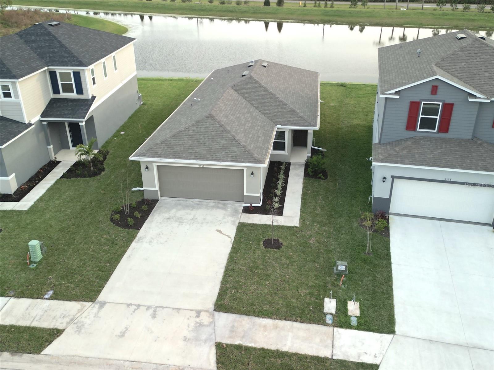 9532 SANDY BLUFFS CIRCLE — photo 24