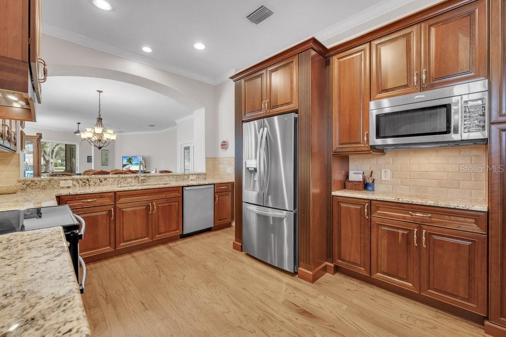 5116 FAIRWAY ONE DR — photo 13