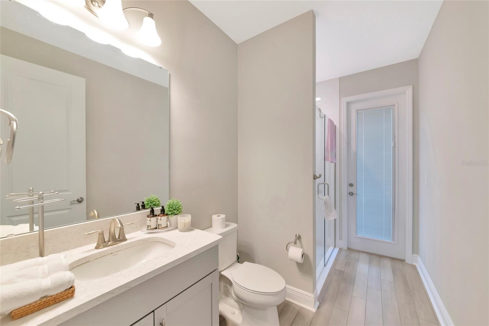 9211 ISABELLA CIR — photo 37