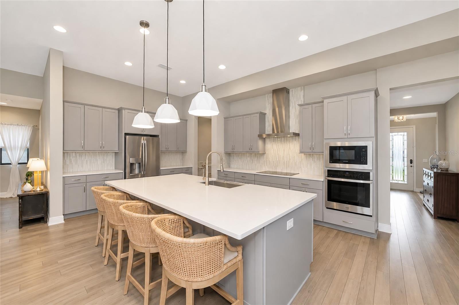 9211 ISABELLA CIR — photo 10