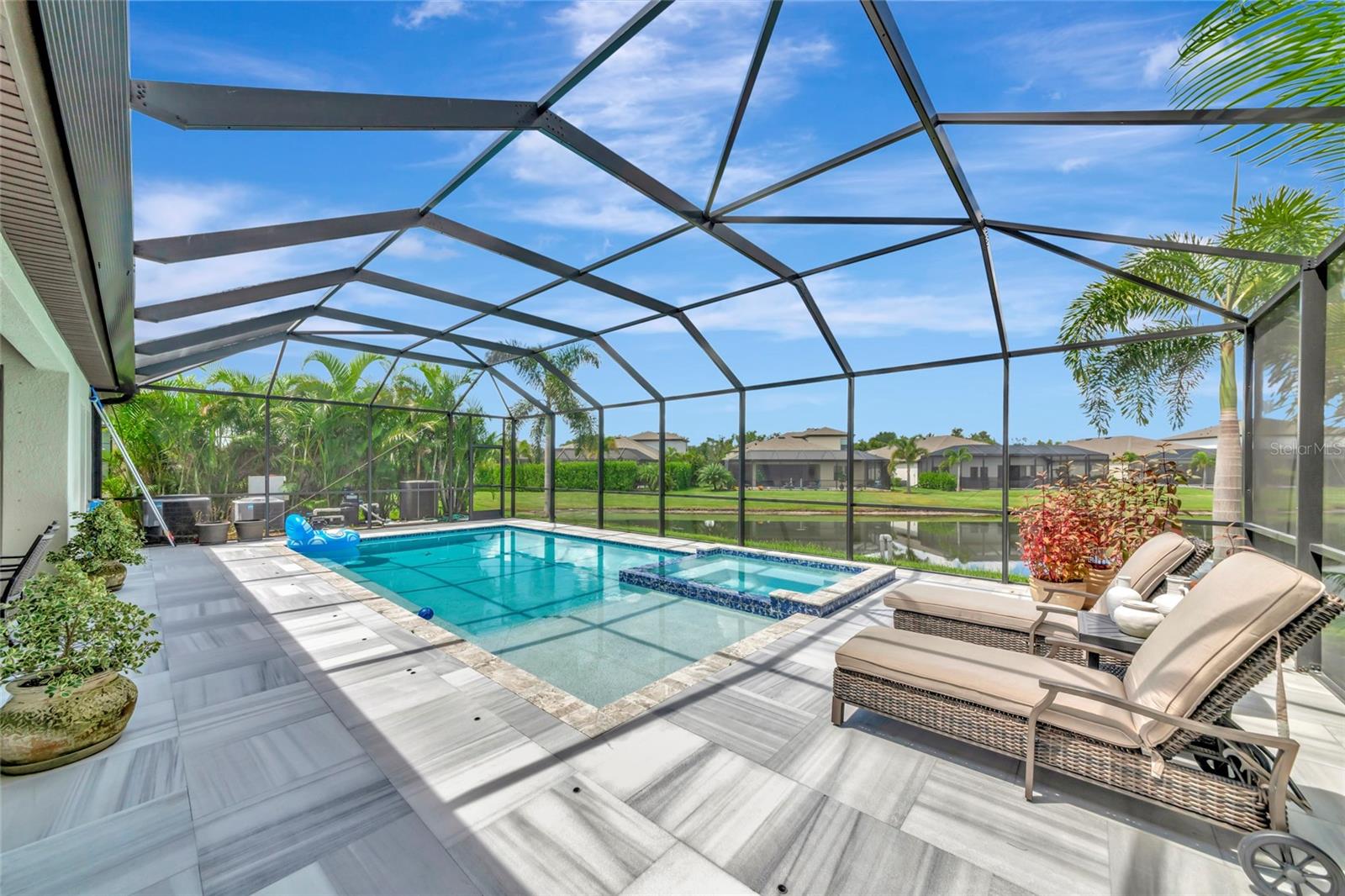 9211 ISABELLA CIR — photo 4