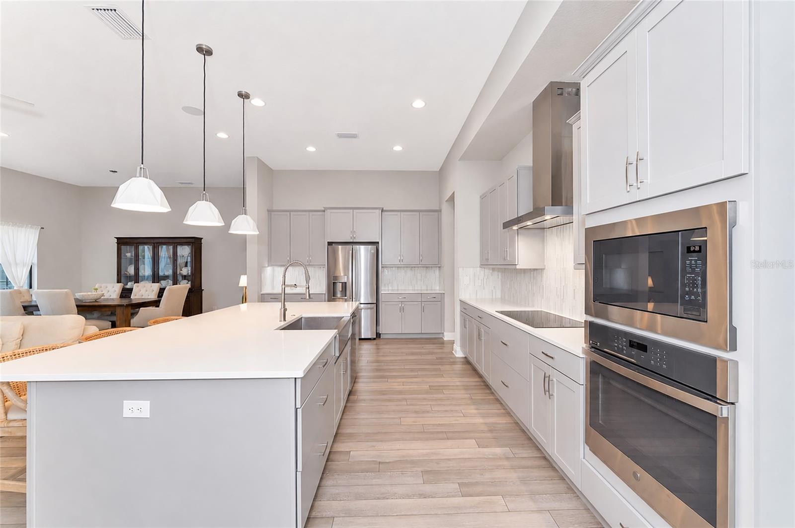 9211 ISABELLA CIR — photo 13
