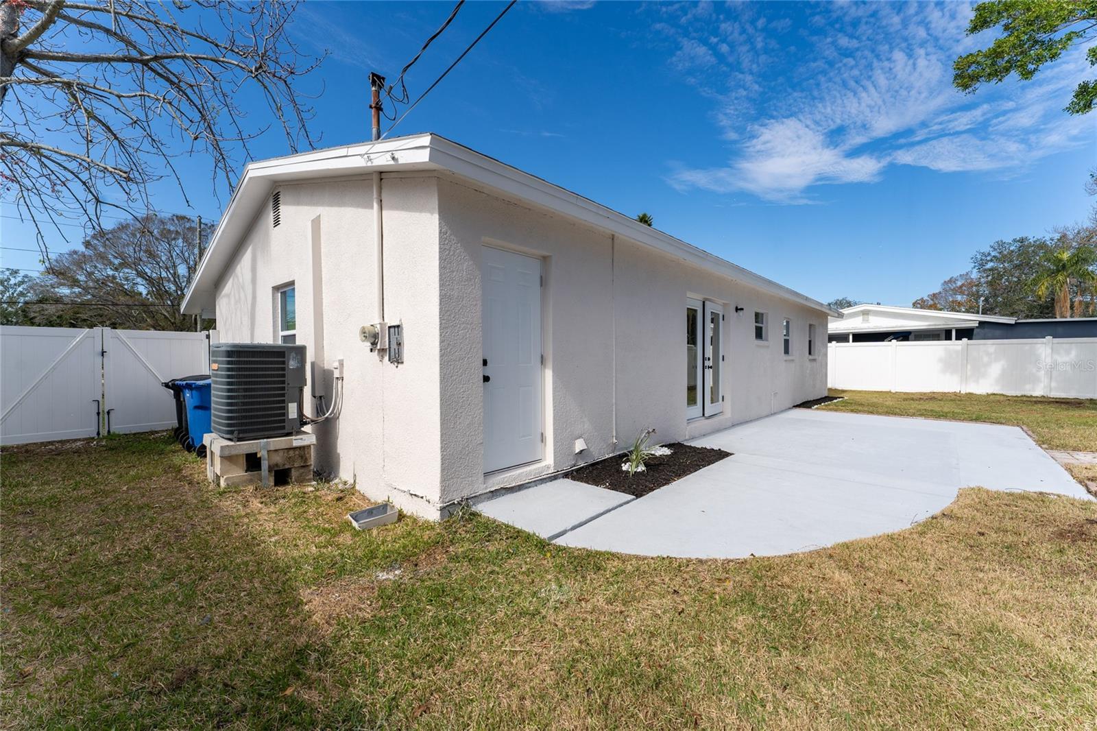 4401 SHORE ACRES BLVD NE — photo 38