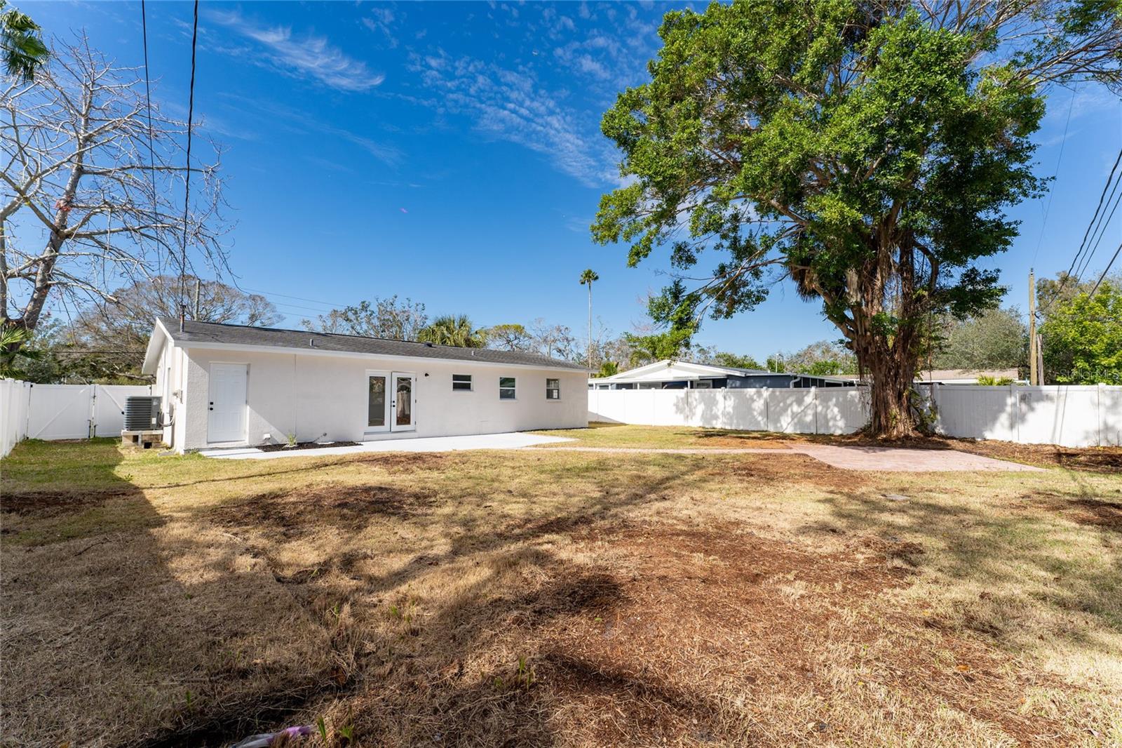 4401 SHORE ACRES BLVD NE — photo 36
