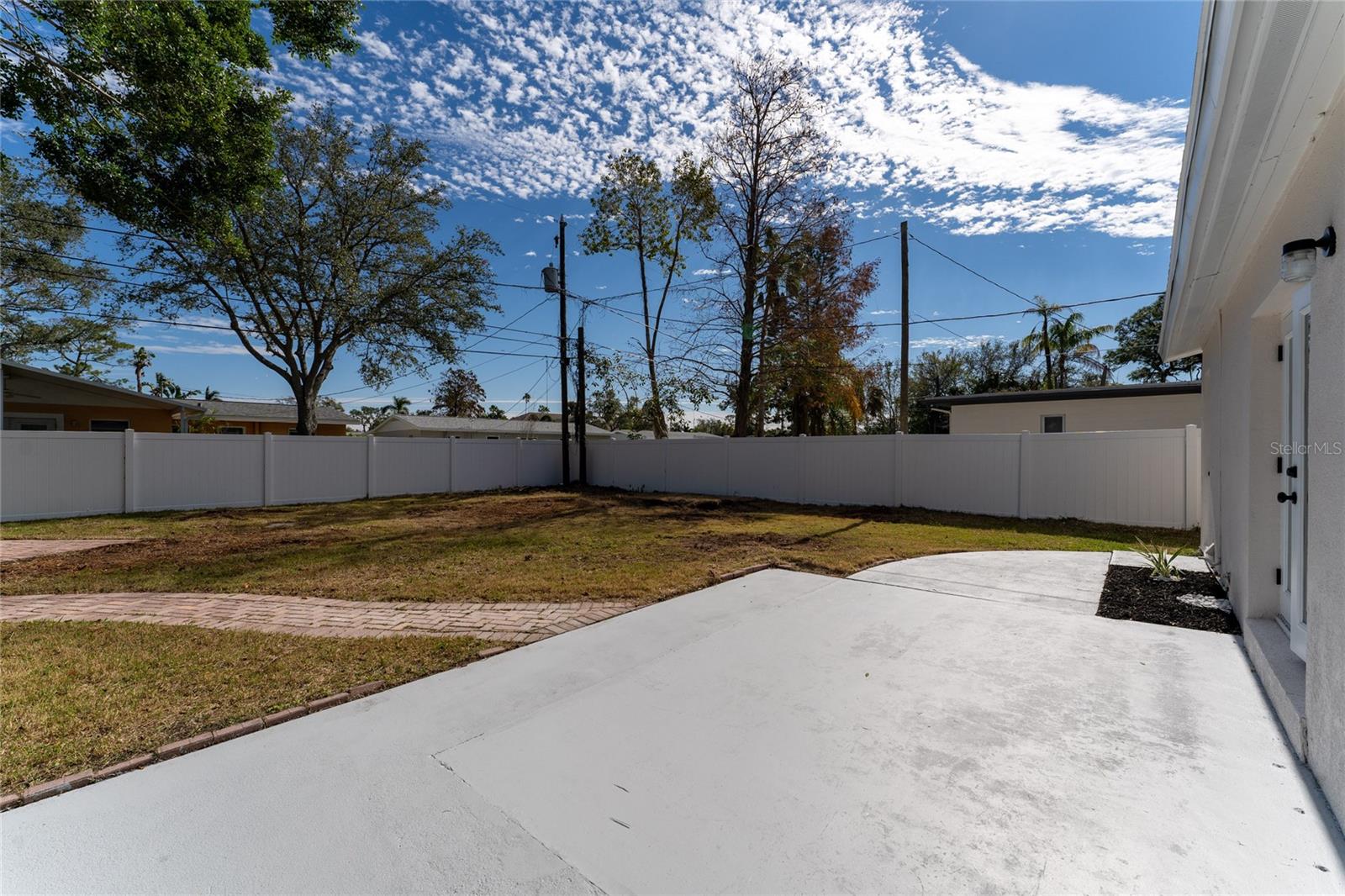 4401 SHORE ACRES BLVD NE — photo 33