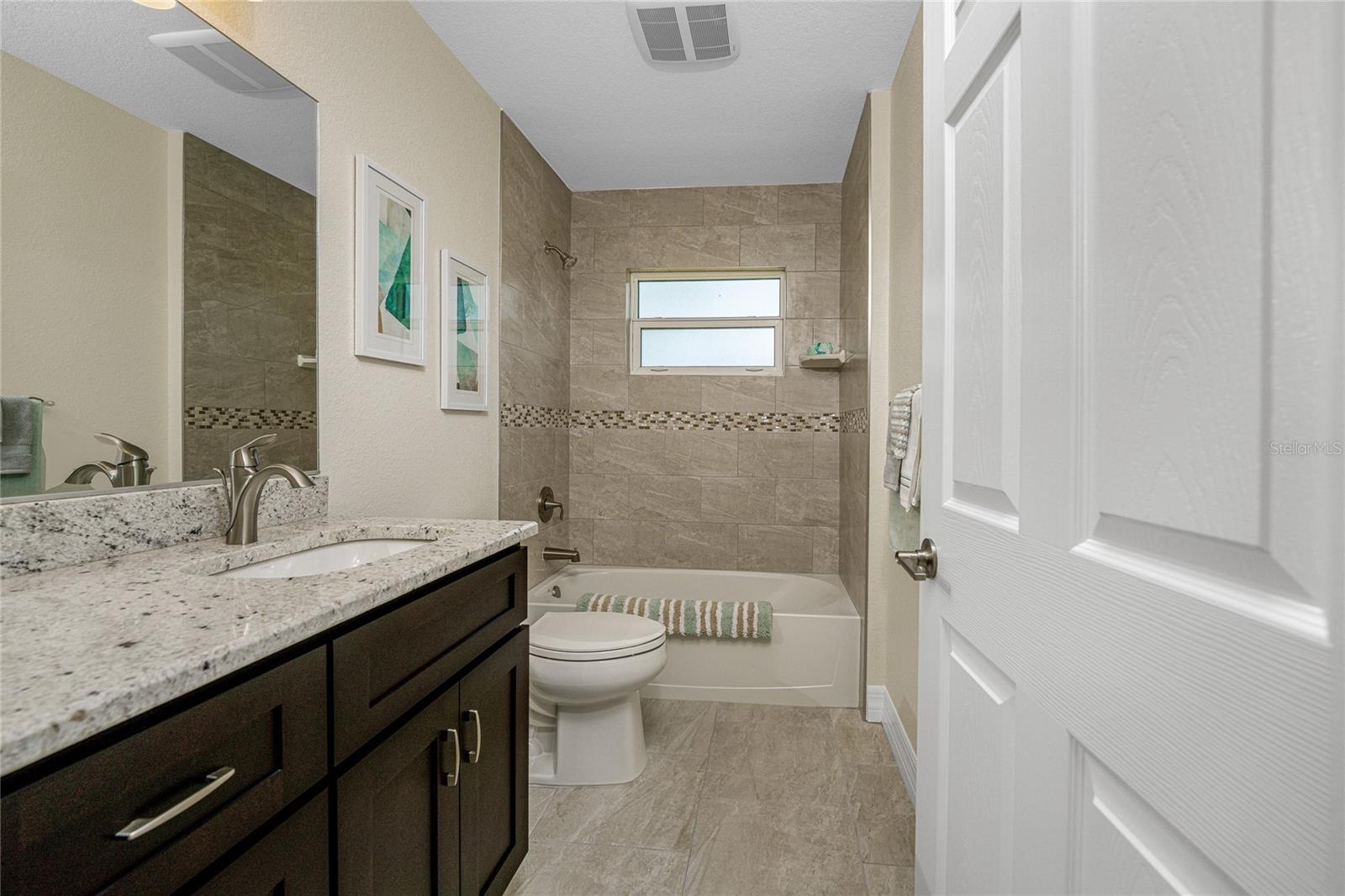 2955 WYOLA AVE — photo 15