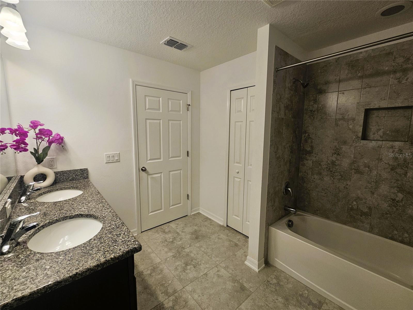 16073 SONOMA GROVE CIR — photo 29