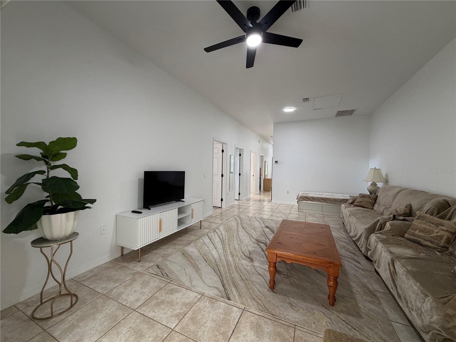12113 CAPILLA LN — photo 10