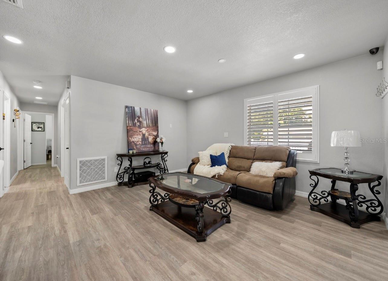 39352 LINCOLN AVE — photo 23