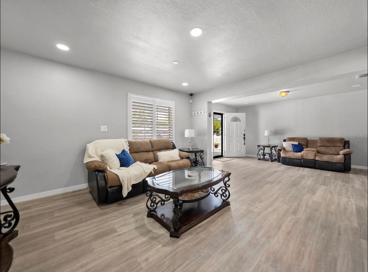 39352 LINCOLN AVE — photo 22