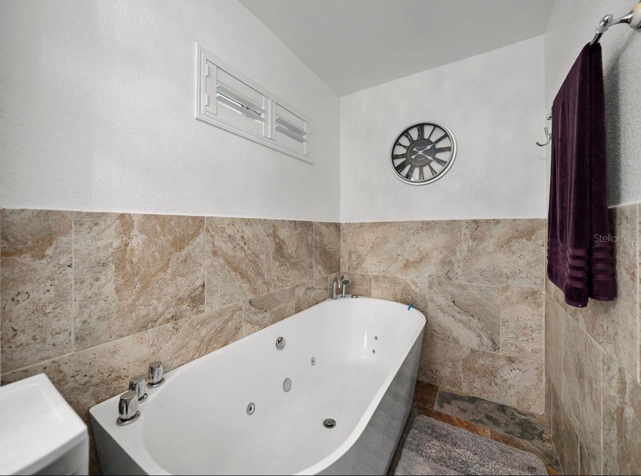 39352 LINCOLN AVE — photo 45