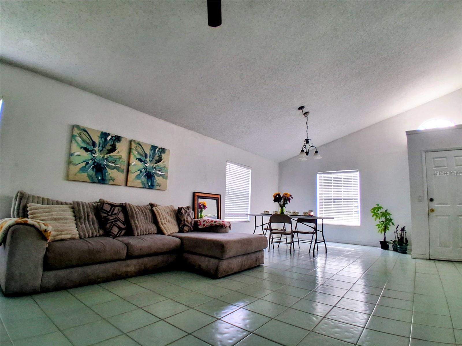 1208 S TAYLOR RD — photo 26