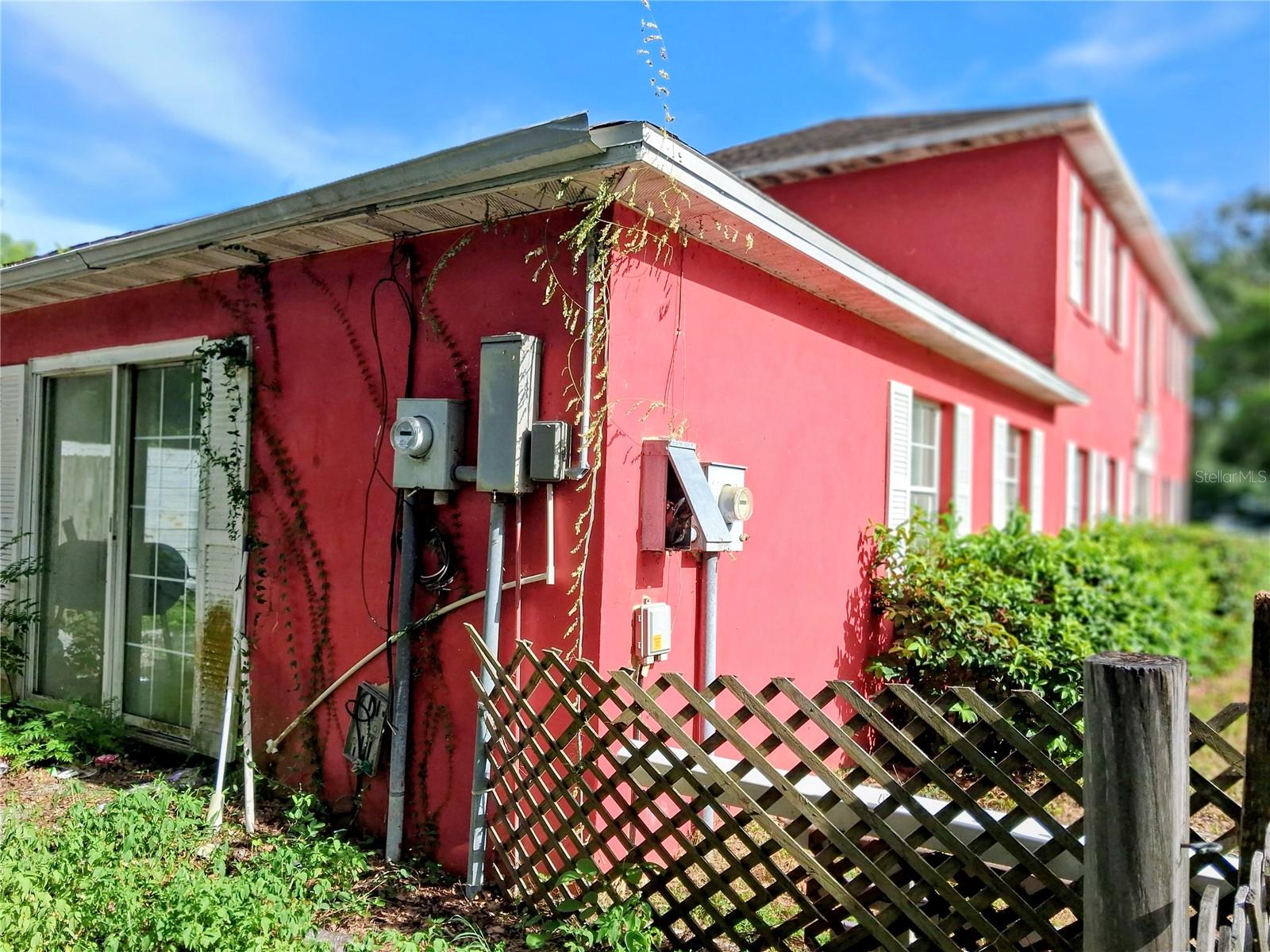 1208 S TAYLOR RD — photo 11